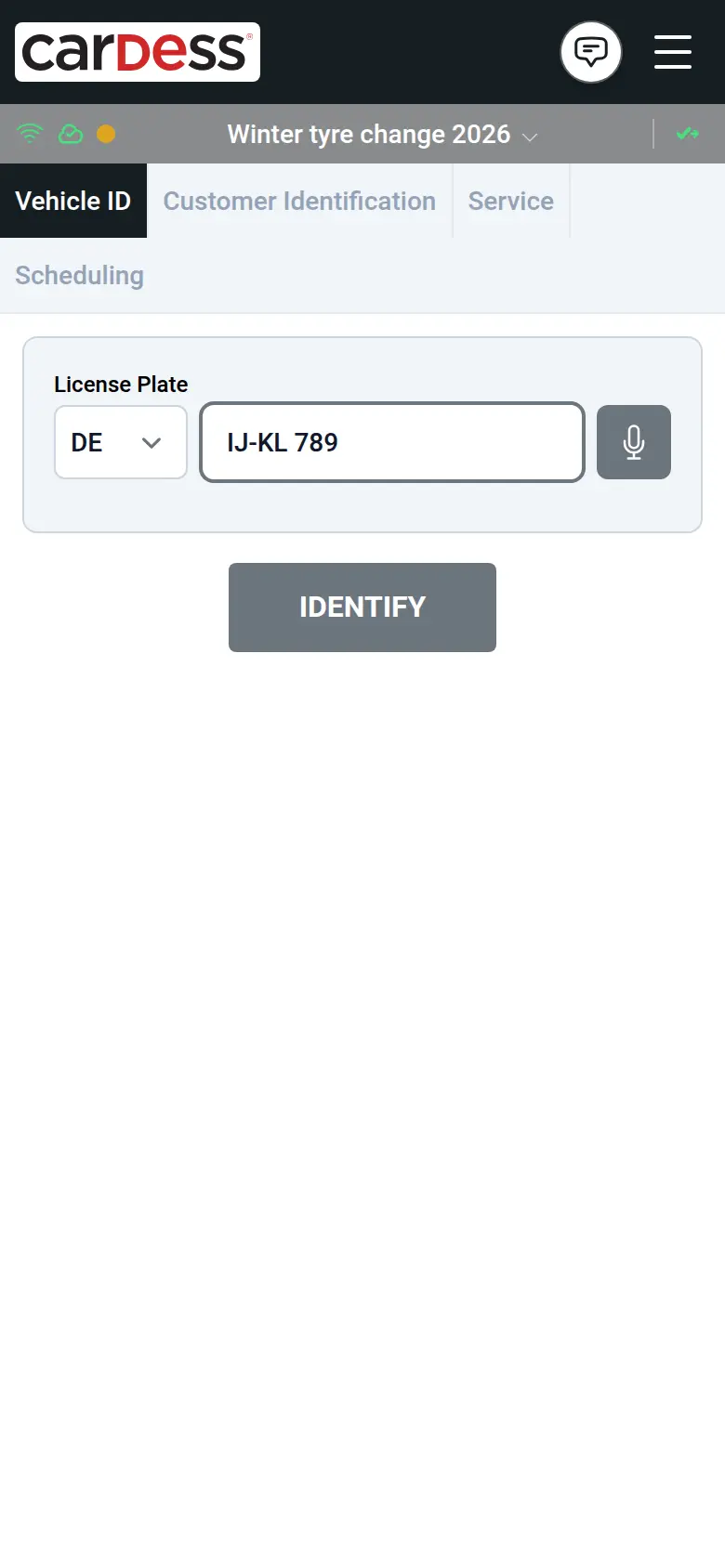 Vehicle step for a new customer: licence plate field with country DE and the plate IJ-KL 789 typed in, and an Identify button